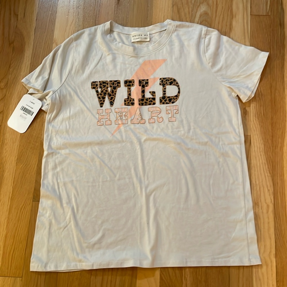 BNWT Dress Up Women’s Size Large Crewneck Tee
